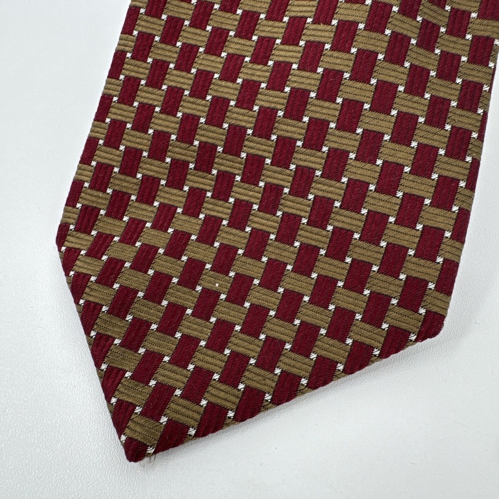 Tiffany & Co. Men's 100% Silk Tie Basket Weave Pattern Gold Burgundy Silk- Italy
